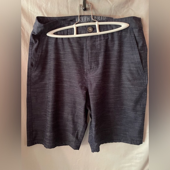 Bundle of 3 BKE hybrid shorts - Picture 4 of 10